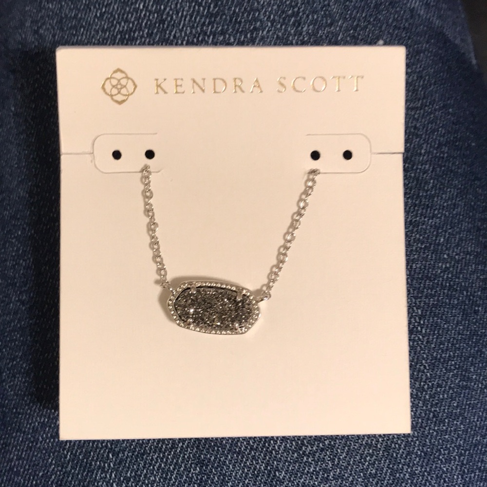 Kendra Scott necklace